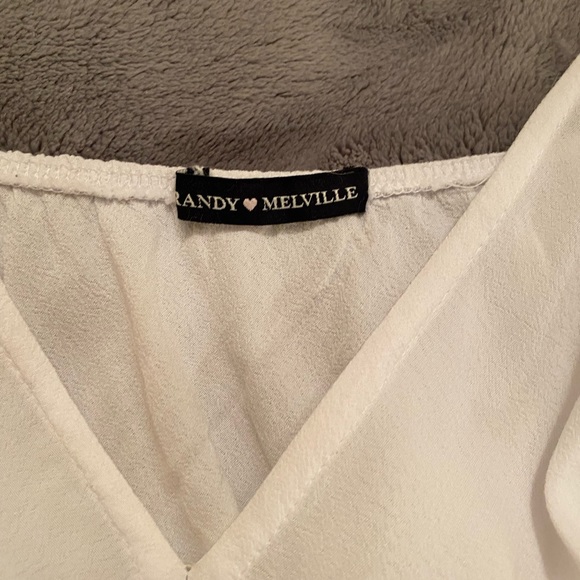 Brandy Melville Riley tank - Picture 4 of 8